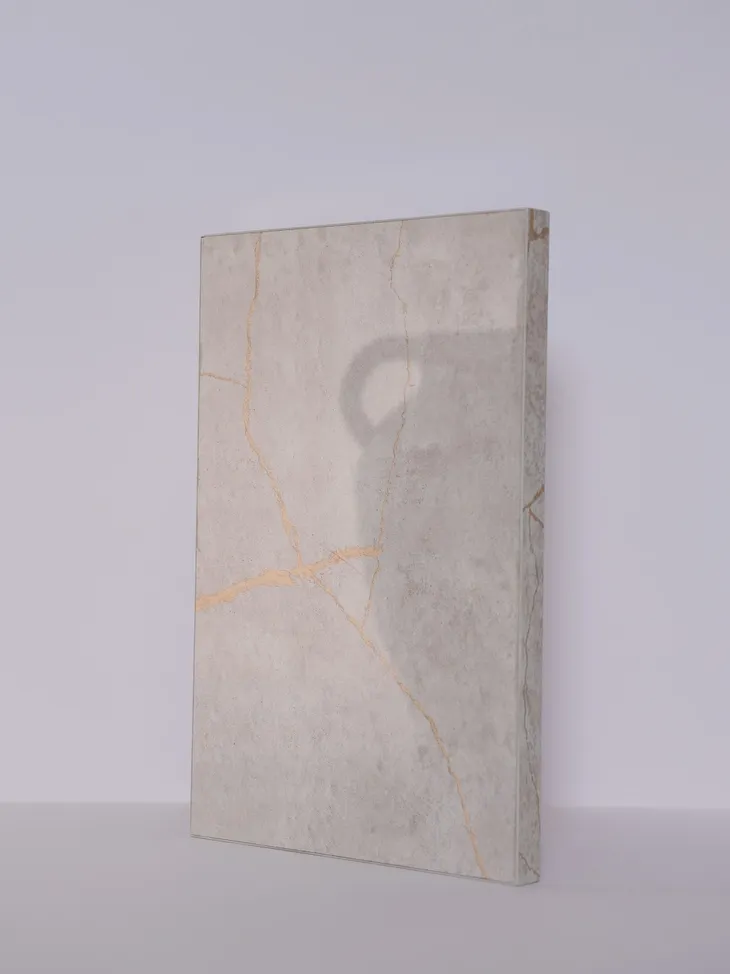 white Porcelain Gold 01 